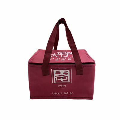 18 BAG 环保袋，国内外五星级饭店认可的专业品质，量身订制尺寸，客制化 LOGO，各种环保袋、不织布手提袋、宣传购物袋、收纳袋、礼品包装袋、活动赠品袋、保温袋、覆膜袋、保冷袋、无纺袋、帆布袋、棉布袋、福袋、束口袋、备品袋、防尘袋